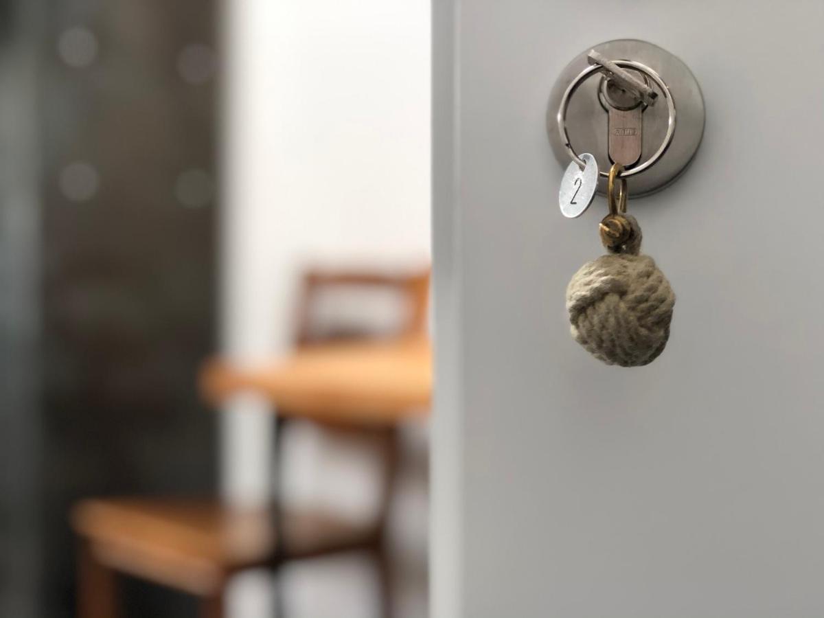 Schiffshotel "Schlafen Im Hafen" Hamborg Eksteriør billede