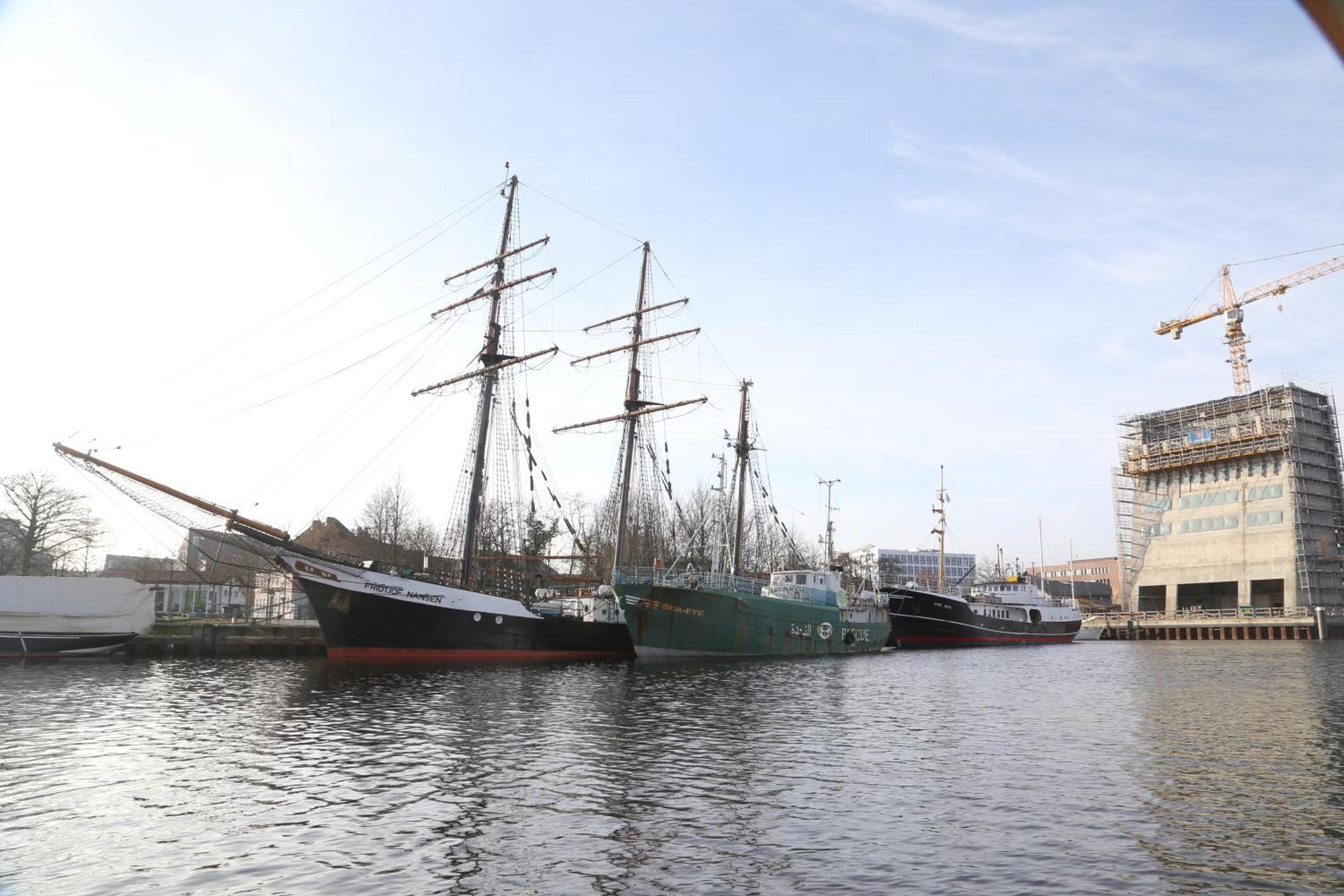 Schiffshotel "Schlafen Im Hafen" Hamborg Eksteriør billede